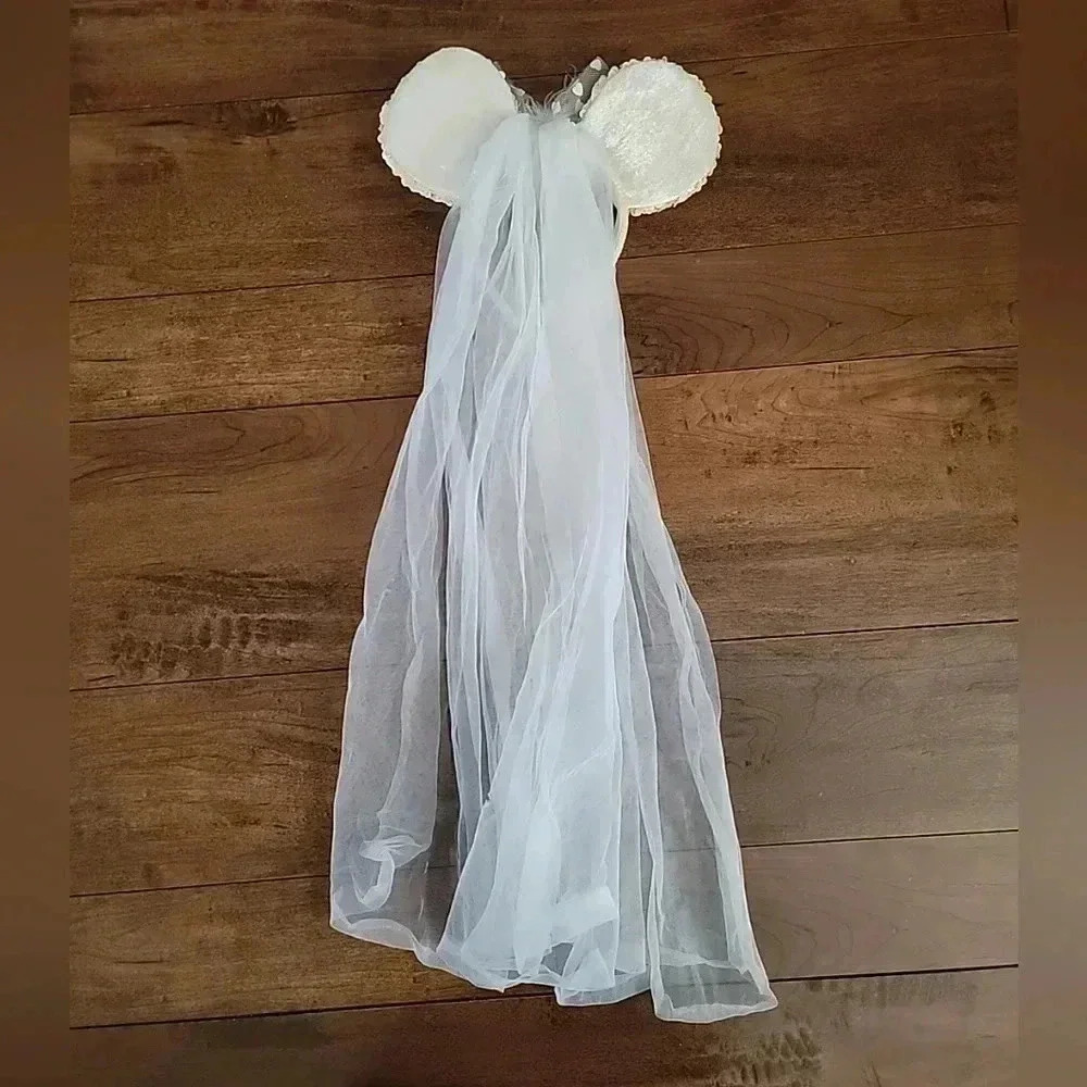 Disney Minnie Mouse Wedding Bride Ears Headband White Tulle Veil Sequin - Picture 4 of 4